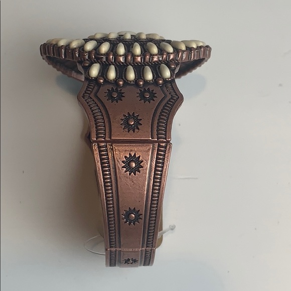 Boho Howlite Squash Blossom Stretch Bracelet - Picture 5 of 5